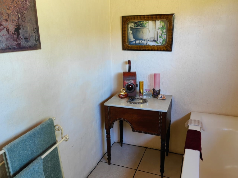 6 Bedroom Property for Sale in Joubertina Eastern Cape